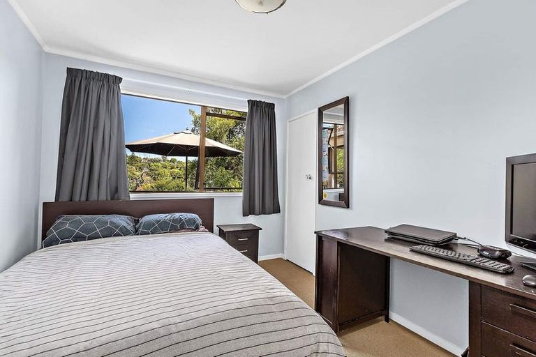 Photo of property in 5 Foley Place, Torbay, Auckland, 0632