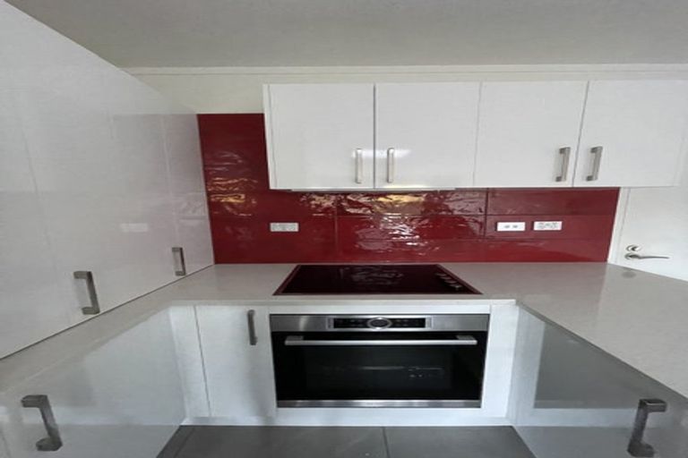 Photo of property in 325/26 Morningside Drive, Morningside, Auckland, 1025