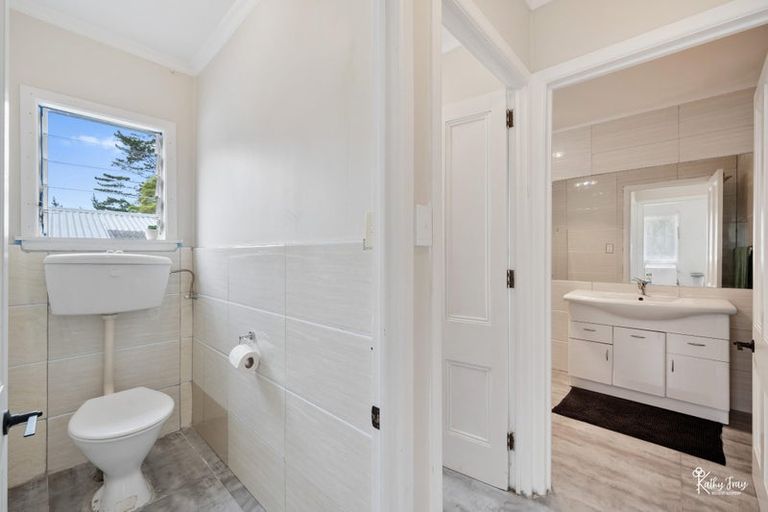 Photo of property in 27 Donnellys Station Road, Donnellys Crossing, Dargaville, 0379