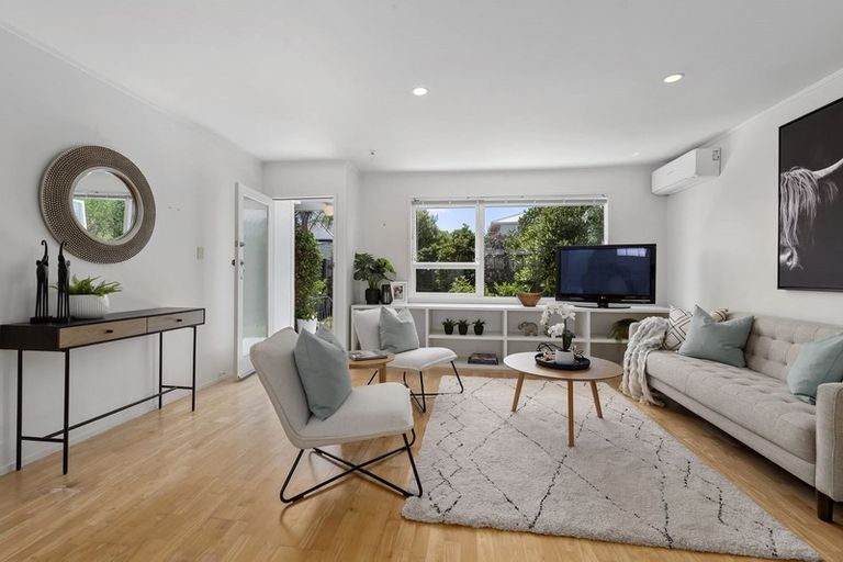 Photo of property in 3/179 Victoria Road, Devonport, Auckland, 0624