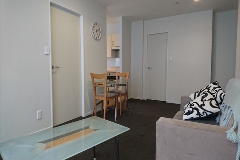 Photo of property in Terrace Heights Apartments, 2/163p The Terrace, Wellington Central, Wellington, 6011