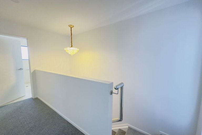 Photo of property in 20a Brentford Place, Manurewa, Auckland, 2102