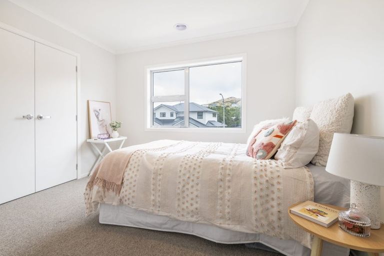 Photo of property in 27 Farnworth Terrace, Churton Park, Wellington, 6037