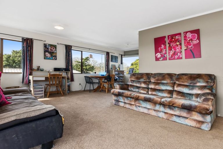 Photo of property in 6a Te Arawa Place, Welcome Bay, Tauranga, 3112