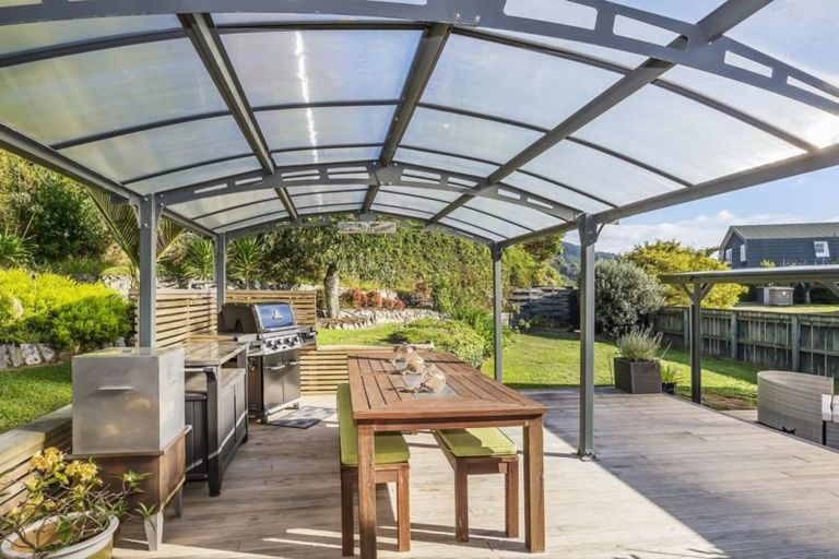 Photo of property in 45 Oriel Avenue, Tawa, Wellington, 5028