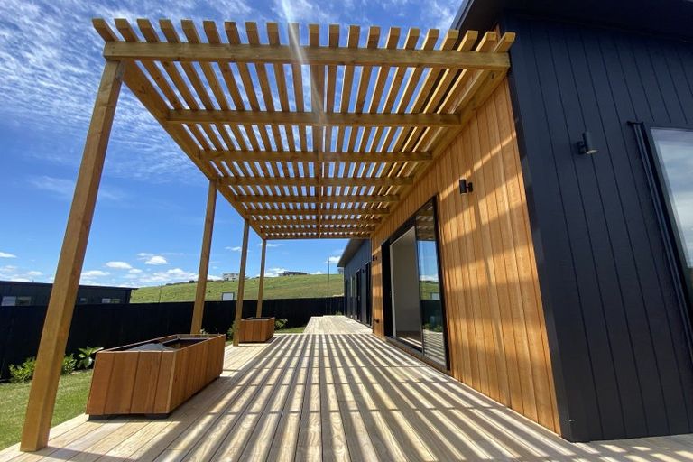 Photo of property in 79 Omahina Street, Raglan, 3225