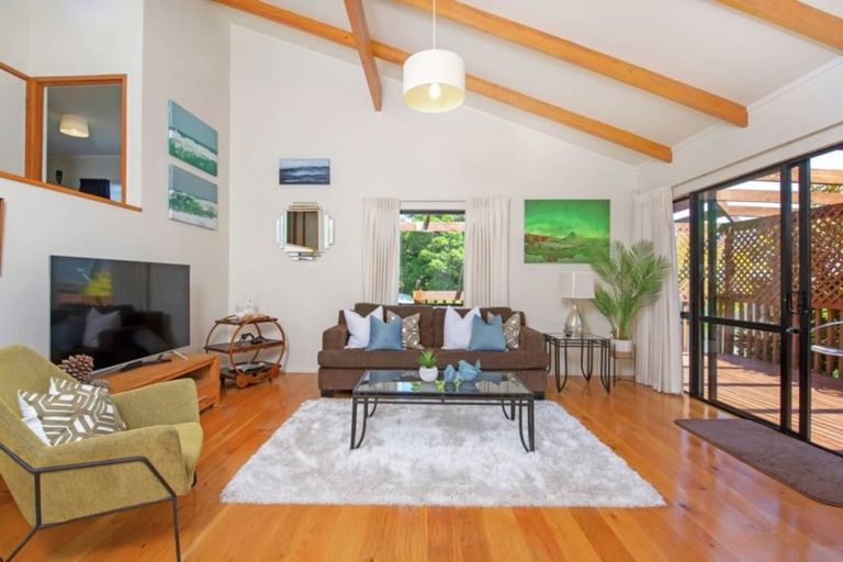 Photo of property in 3 Jandell Crescent, Bucklands Beach, Auckland, 2014