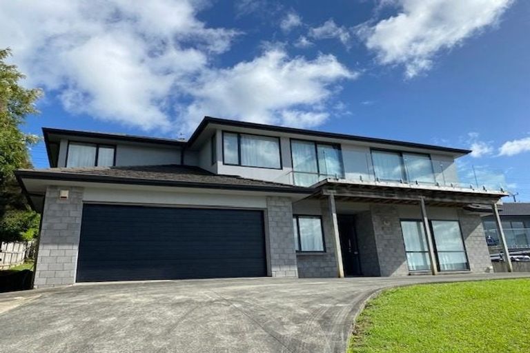 Photo of property in 80 Waldorf Crescent, Orewa, 0931