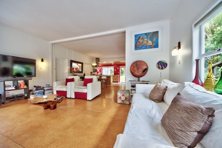 Photo of property in 54 Beach Valley Road, Piha, New Lynn, 0772