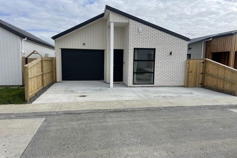 Photo of property in 32c Biokovo Street, Massey, Auckland, 0614