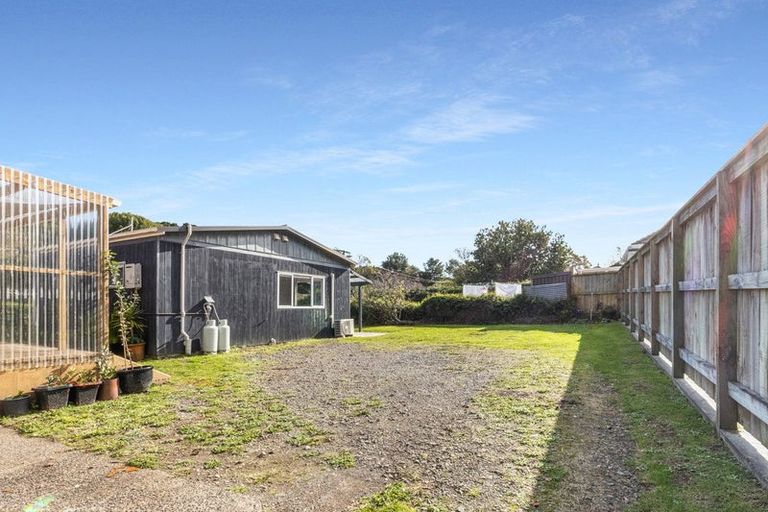 Photo of property in 90 Huatoki Street, Vogeltown, New Plymouth, 4310