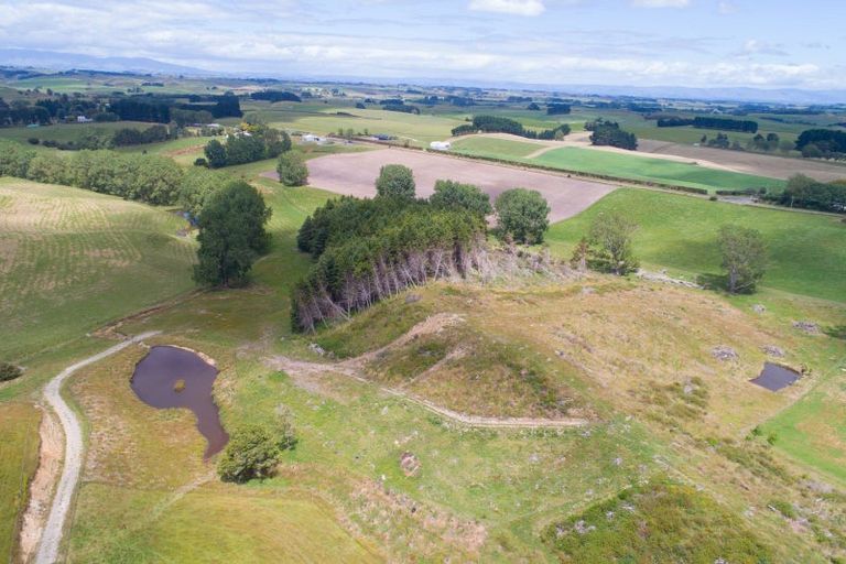 Photo of property in 137 Knorp Street, Halcombe, Feilding, 4779