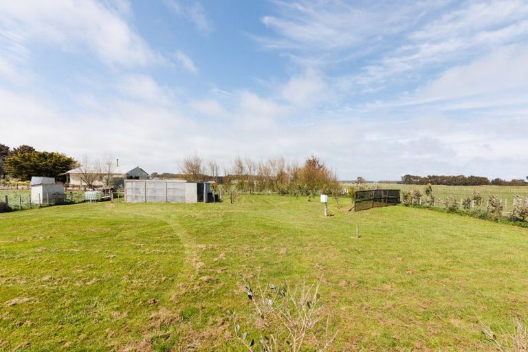 Photo of property in 46 Nuku Street, Tangimoana, 4822