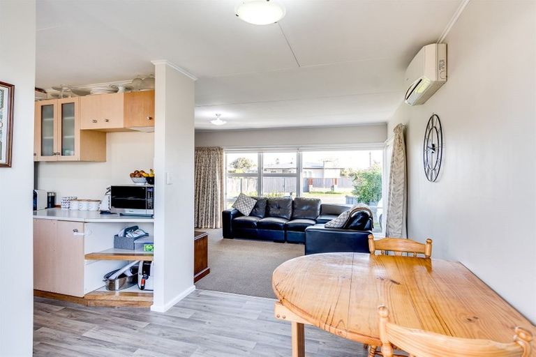 Photo of property in 2 Alexander Avenue, Onekawa, Napier, 4110