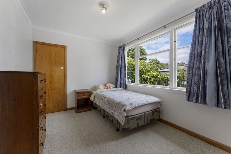 Photo of property in 18 Wincanton Place, Awapuni, Palmerston North, 4412