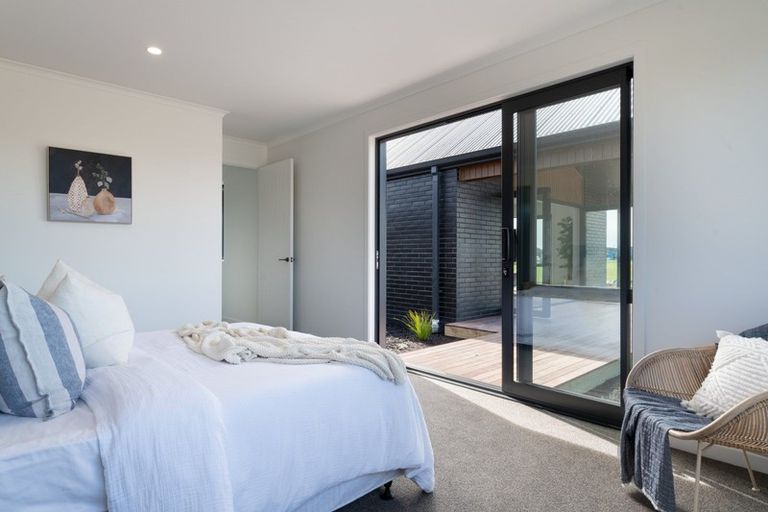 Photo of property in 16 Te Ara O Tahataharoa, Te Puna, Tauranga, 3176