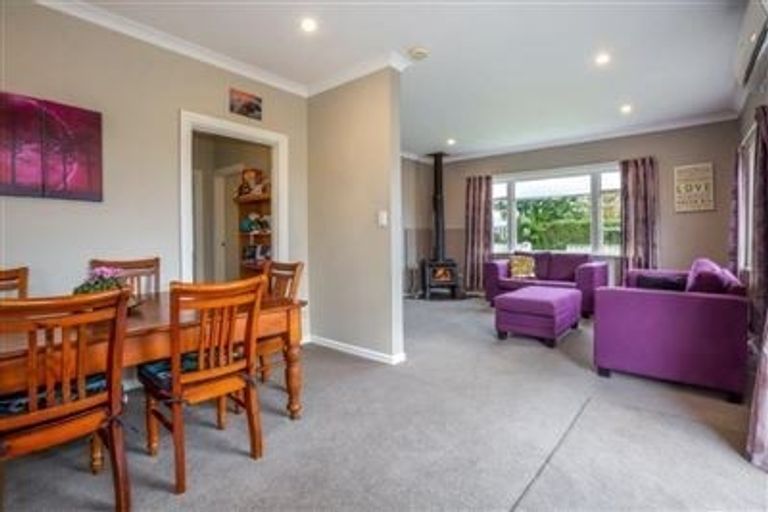 Photo of property in 46 Kirk Street, Otaki, 5512