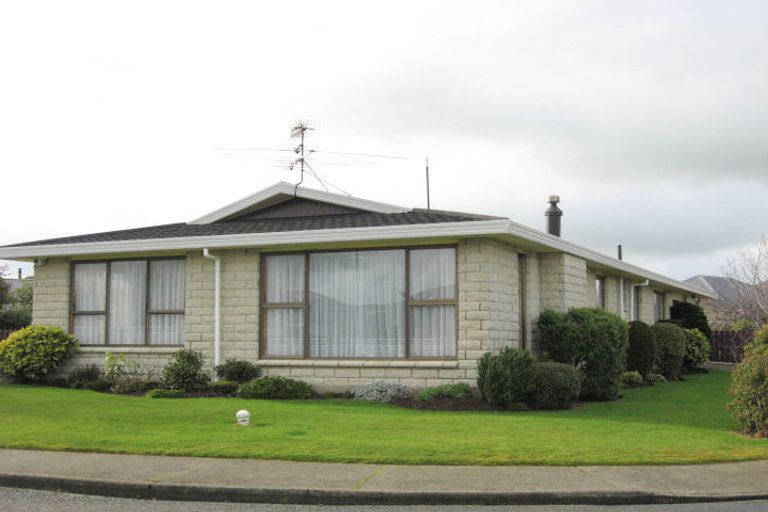 Photo of property in 92 Kildare Drive, Waikiwi, Invercargill, 9810