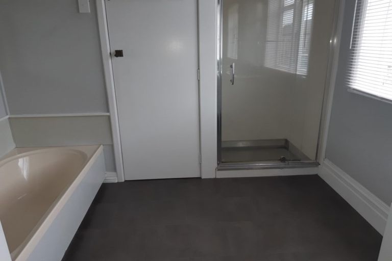 Photo of property in 72 Perry Street, Papanui, Christchurch, 8053