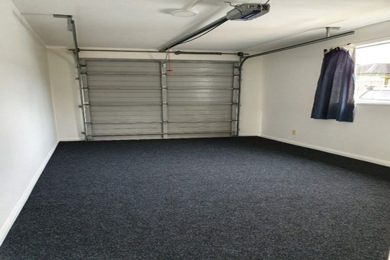 Photo of property in 10 Ballymore Drive, Pinehill, Auckland, 0632