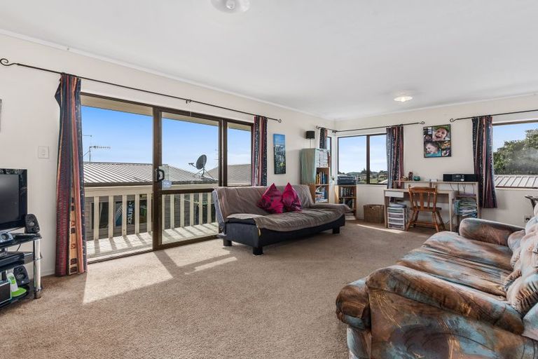 Photo of property in 6a Te Arawa Place, Welcome Bay, Tauranga, 3112