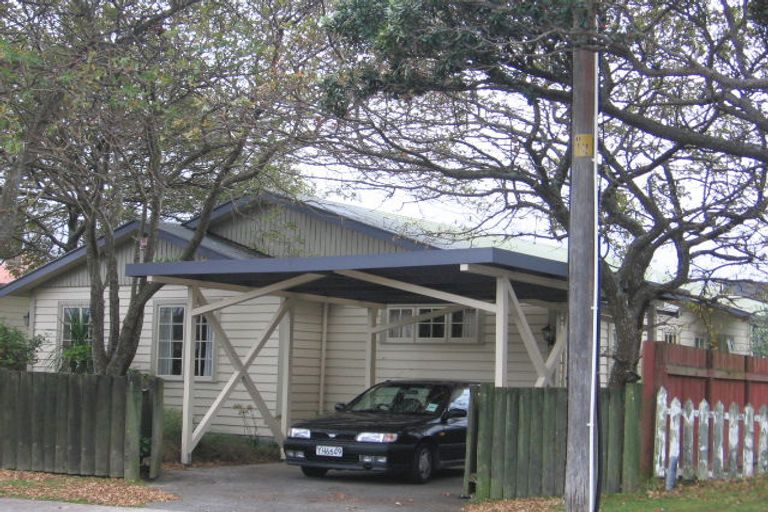 Photo of property in 4 Mason Street, Moera, Lower Hutt, 5010