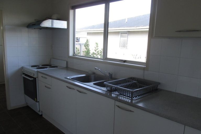 Photo of property in 32 Blanche Way, Half Moon Bay, Auckland, 2012
