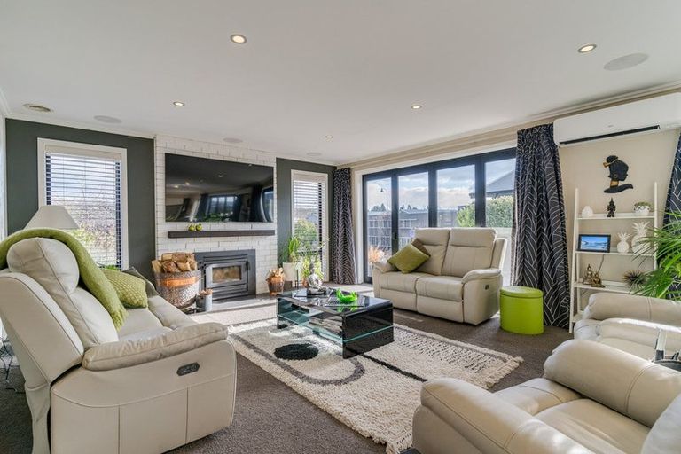 Photo of property in 11 Lakeland Avenue, Twizel, 7901