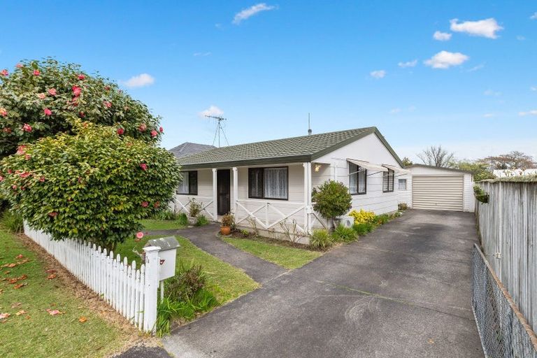 Photo of property in 1a Heath Street, St Andrews, Hamilton, 3200