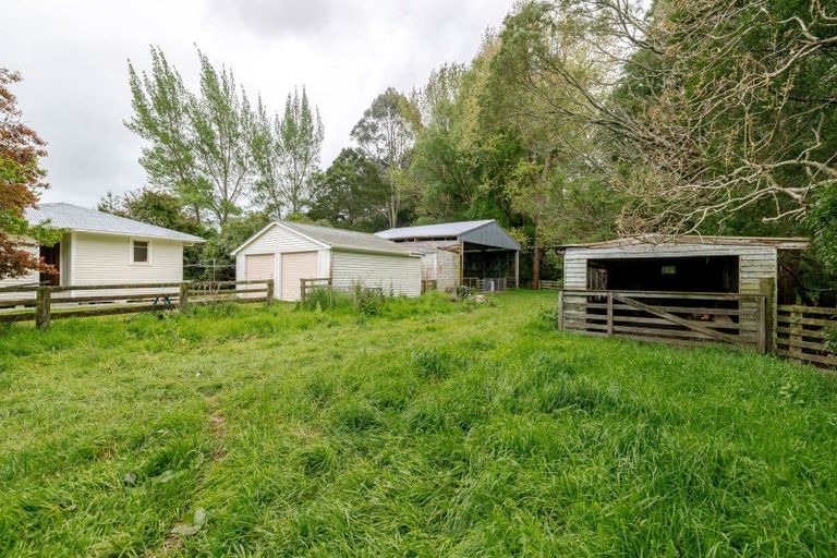 Photo of property in 111 Hinemoa Valley Road, Kaitawa, Pahiatua, 4981