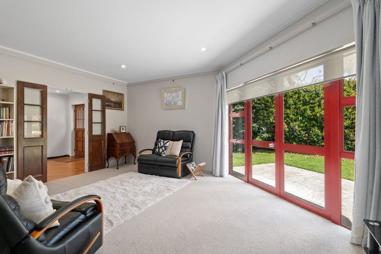 Photo of property in 1 Longfellow Street, Leamington, Cambridge, 3432