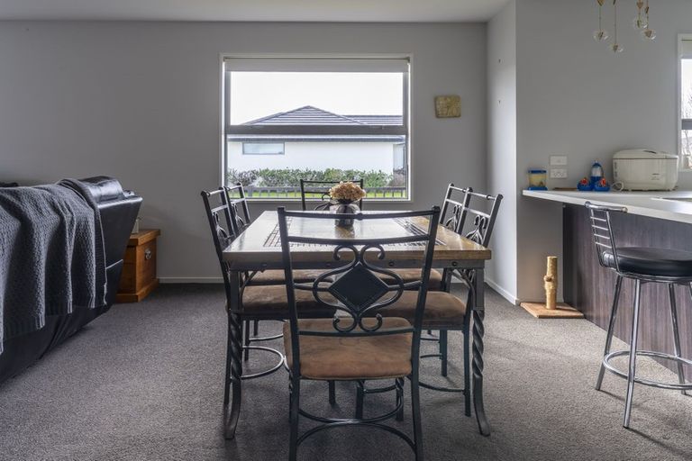 Photo of property in 12 Robalan Close, Halswell, Christchurch, 8025