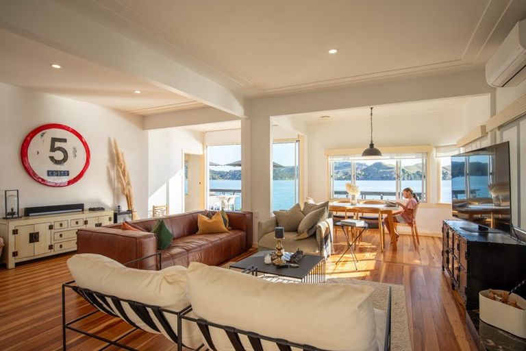 Photo of property in Wallis Street, Raglan, 3225