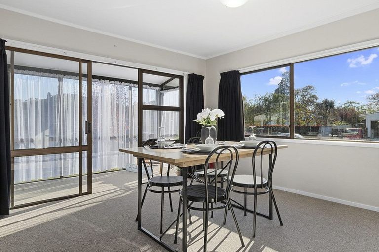 Photo of property in 3 Kowhai Street, Hamilton Lake, Hamilton, 3204