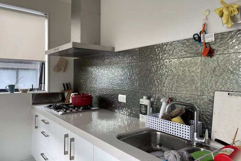 Photo of property in 26 Para Close, Fairview Heights, Auckland, 0632