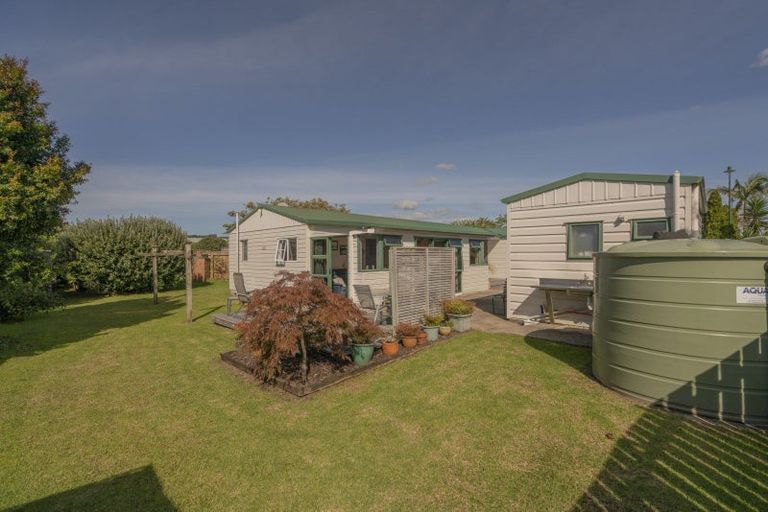 Photo of property in 31 Whitby Avenue, Whitianga, 3510