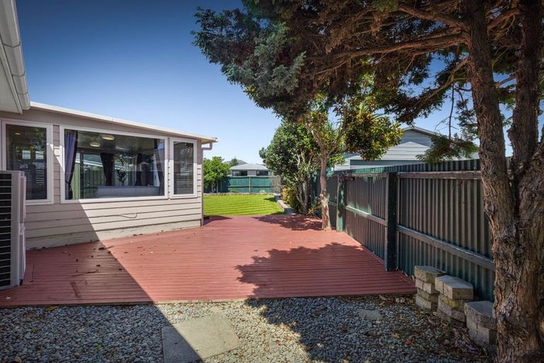 Photo of property in 52 West-watson Avenue, Hillmorton, Christchurch, 8025