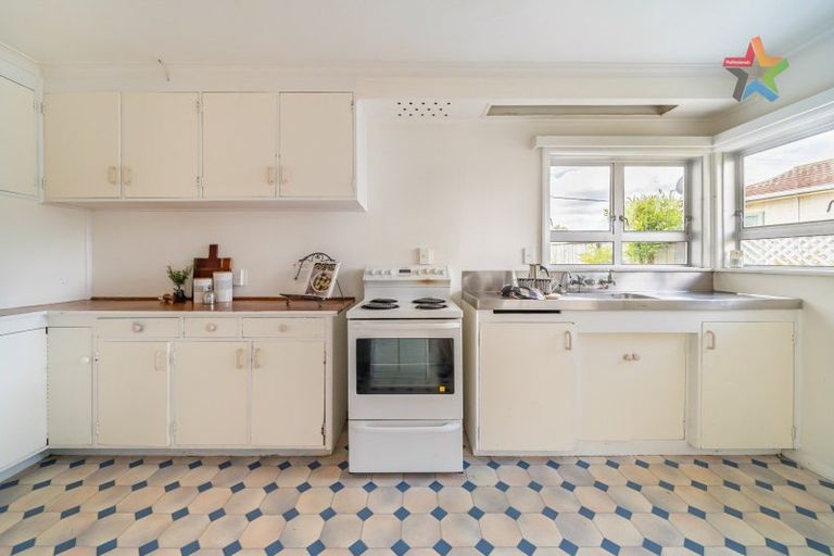 Photo of property in 71 Miro Street, Trentham, Upper Hutt, 5018