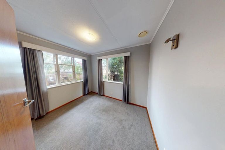 Photo of property in 33 Newbury Street, Awapuni, Palmerston North, 4412
