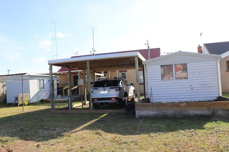 Photo of property in 62 Hakanoa Street, Huntly, 3700