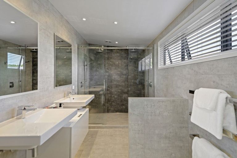 Photo of property in 10 Horseshoe Lake Road, Burwood, Christchurch, 8061