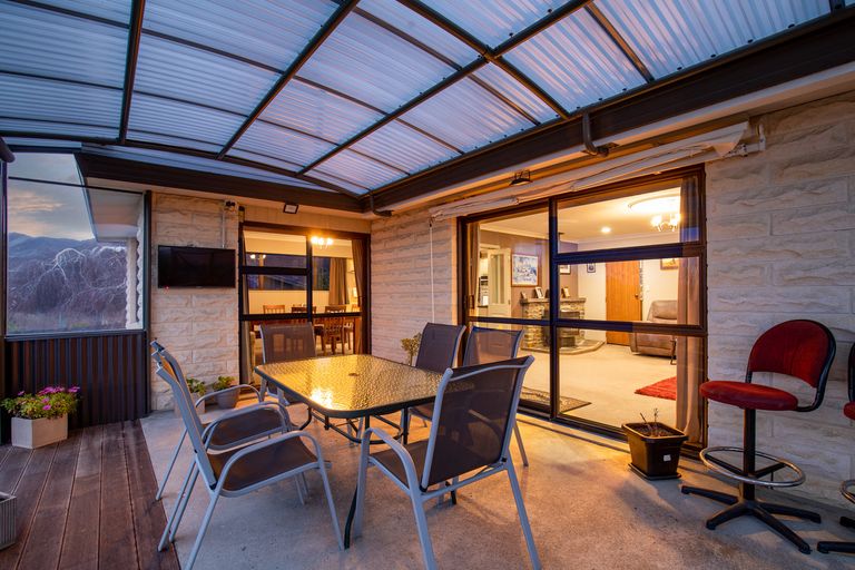 Photo of property in 10 O'neill Crescent, Bridge Hill, Alexandra, 9320