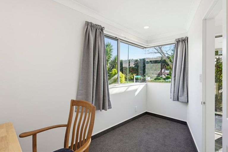 Photo of property in 51 Milne Drive, Paraparaumu, 5032
