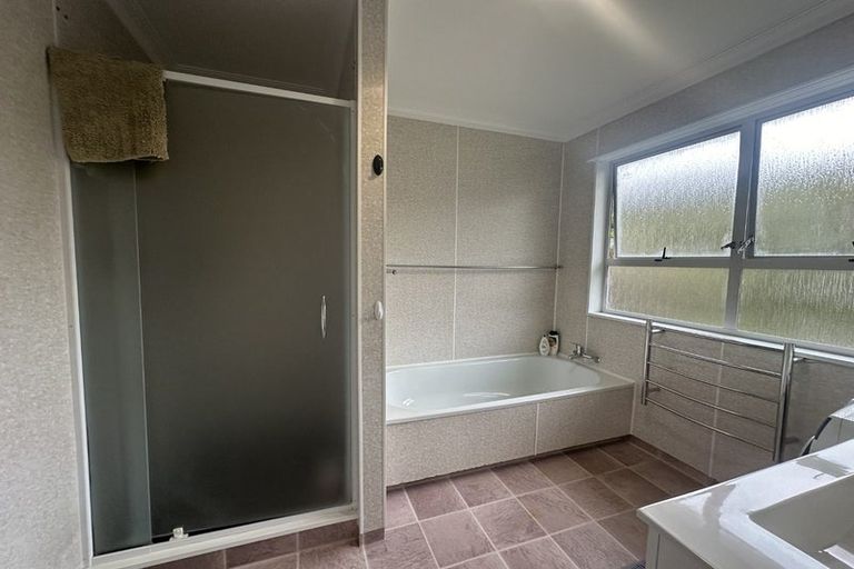 Photo of property in 1 Dorset Street, Picton, 7220