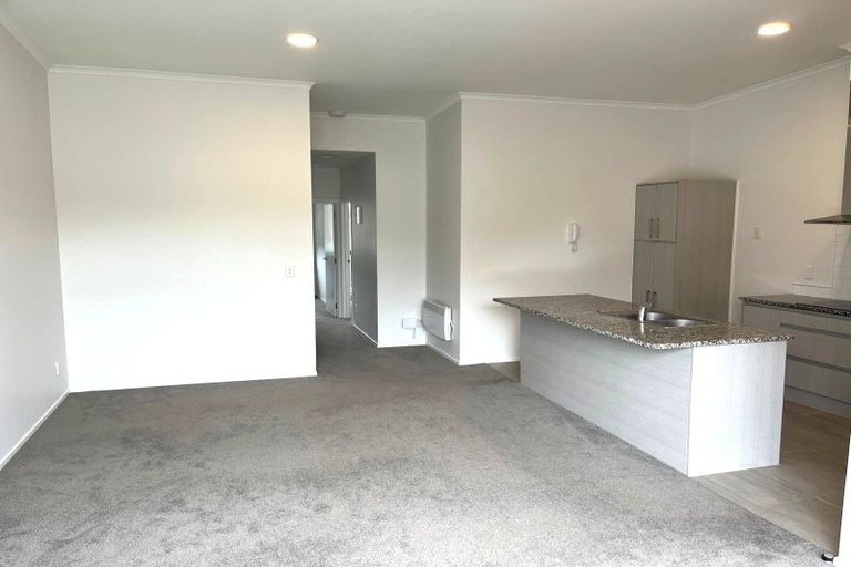 Photo of property in 17/11 Carlos Drive, Flat Bush, Auckland, 2016