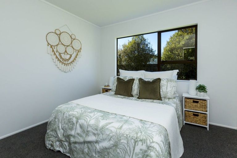 Photo of property in 1 Moonstone Grove, Birchville, Upper Hutt, 5018