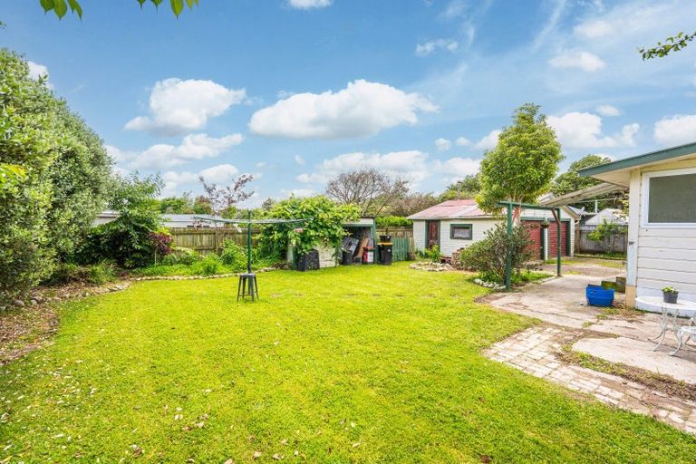Photo of property in 2 Cambridge Street, Pahiatua, 4910