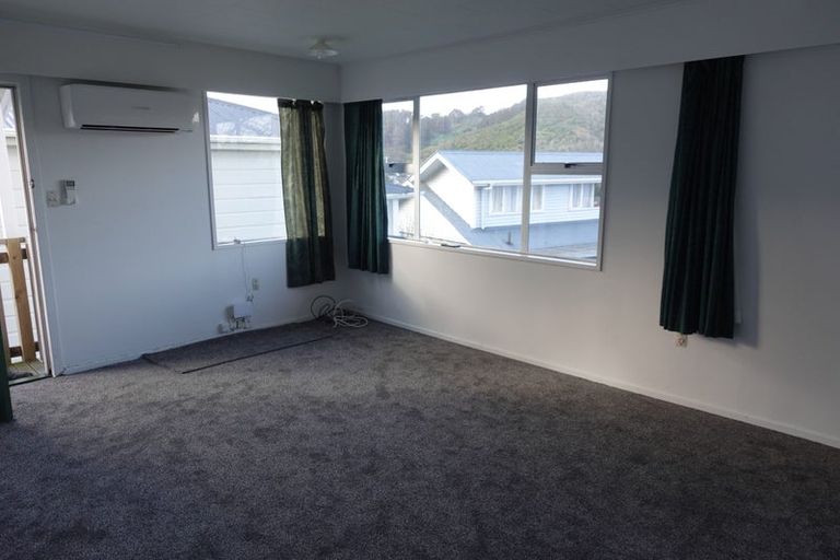 Photo of property in 27 Rhine Street, Island Bay, Wellington, 6023