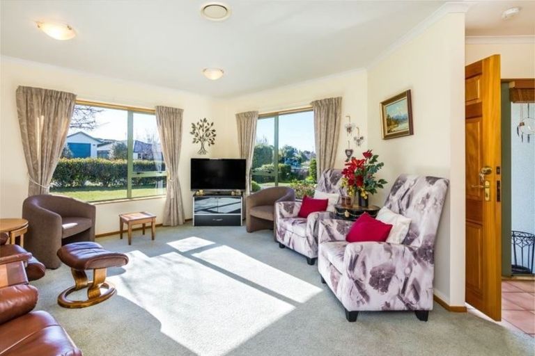 Photo of property in 5 The Grove, Nukuhau, Taupo, 3330