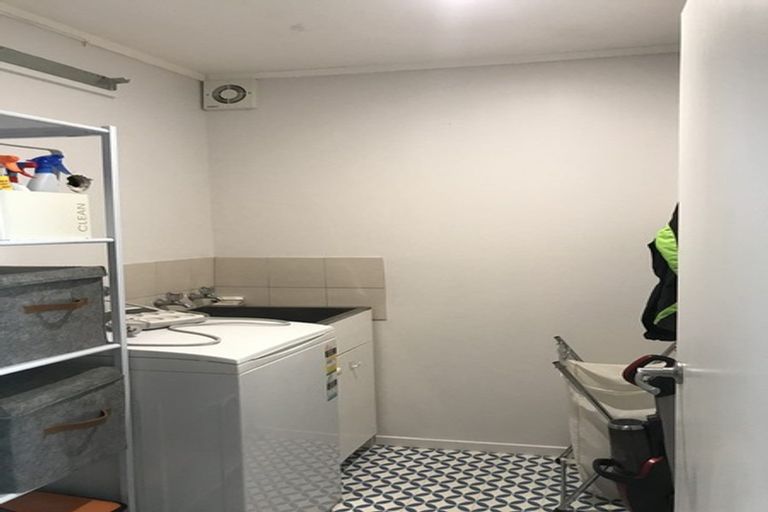 Photo of property in 93 Wade River Road, Stanmore Bay, Whangaparaoa, 0932